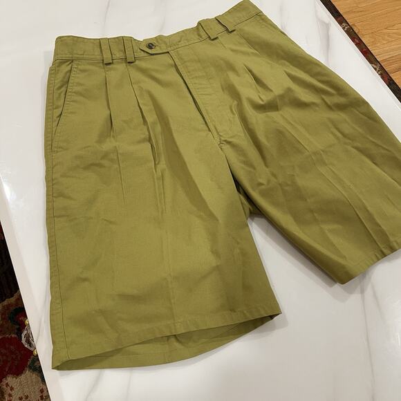 Bugle Boy Original Shorts 32 Men's VTG Olive Green Khaki Pleated Elastic Waist - Picture 2 of 6